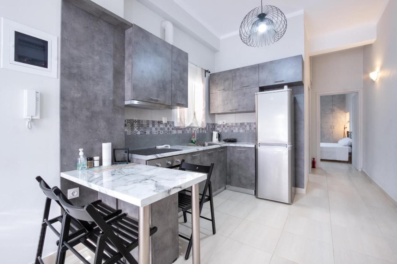 Urban Lifestyle Apartment In Le Pirée Extérieur photo